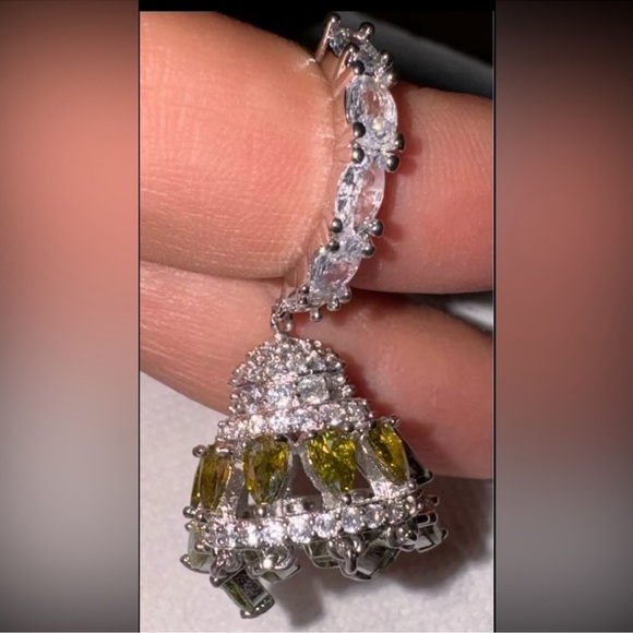 Elegant Diamond Zirconia Crystal Earrings - Picture 12 of 12